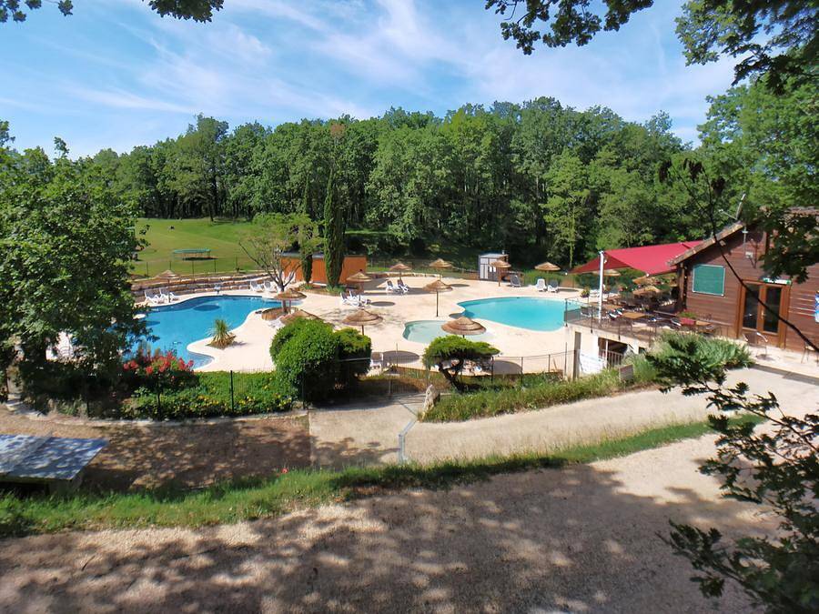 Camping voor 4 Personen in Saint-Cirq-Lapopie, Causses du Quercy Regional Nature Park