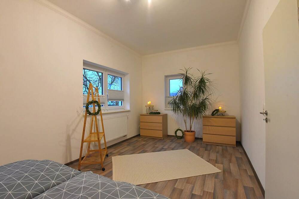 Ganze Wohnung, Ferienwohnung Sonneberg\" mit privater Terrasse und Wlan in Sonneberg, Region Sonneberg