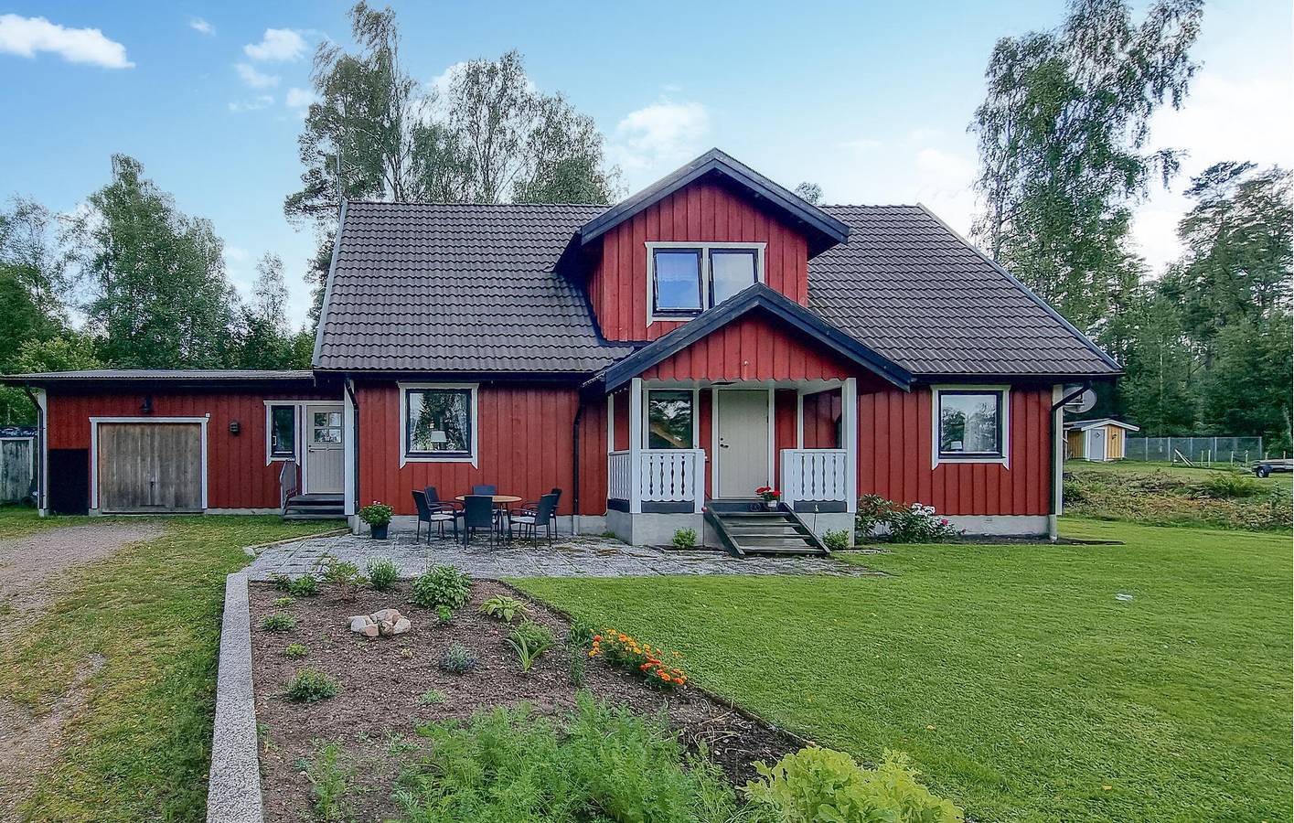 Ferienhaus für 6 Personen mit Terrasse in Hestra, Isaberg