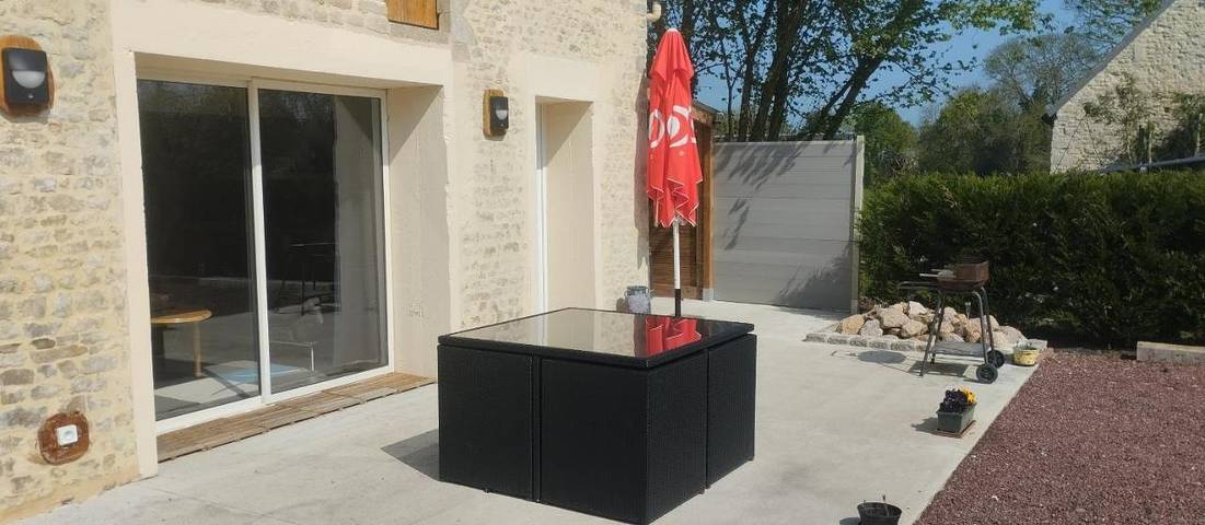 Location de vacances pour 4 personnes, avec vue ainsi que terrasse et jardin à Mandeville-en-Bessin - 2