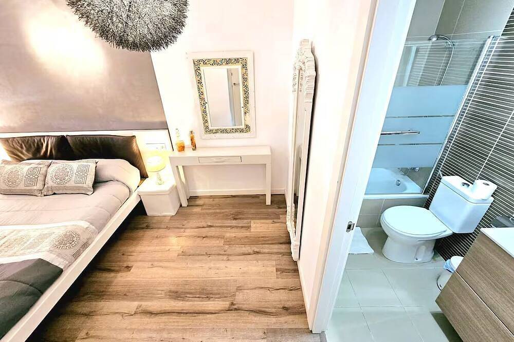 Apartamento entero, Ideal familias en playa de Barcelona con piscina in Badalona, Barcelonés