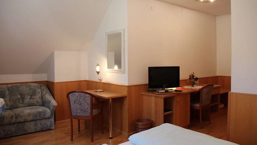 Hotel für 6 Personen, mit Garten, kinderfreundlich