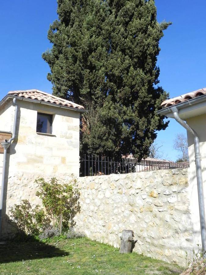 Location de vacances pour 4 personnes, avec terrasse et jardin à Pompignac - 2