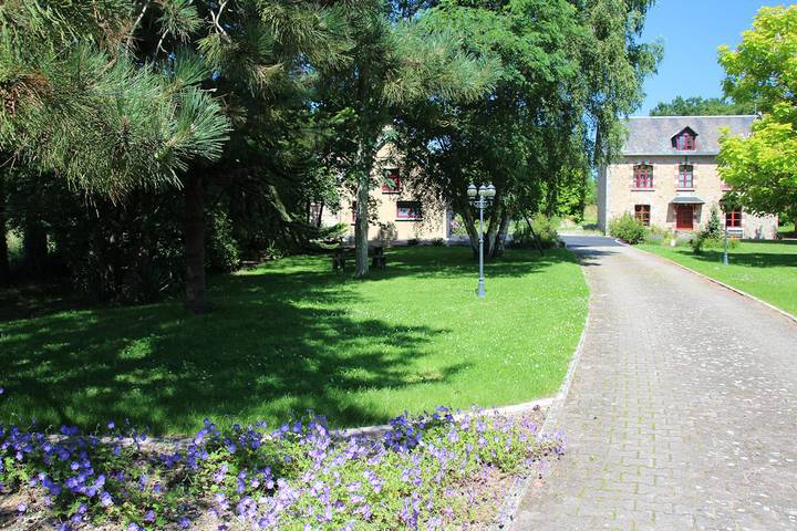 Gîte pour 20 personnes, avec terrasse et jardin - 1