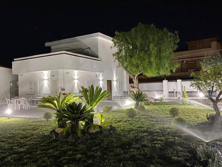 Casa vacanza per 8 persone, con piscina e giardino a Boscoreale