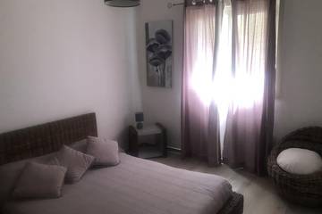 Villa pour 6 Personnes dans Cala Rossa, Lecci, Photo 2
