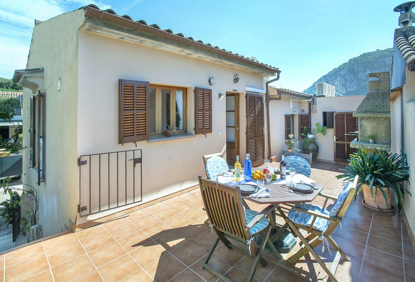 Chalet Irina - 2 Min Paseo Al Casco Antiguo in Pollensa Ciudad, Pollença