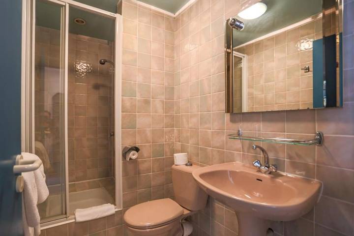 Hôtel pour 4 personnes, avec vue et terrasse à Pouilly-en-Auxois - 4