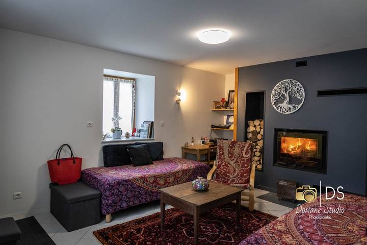 Cottage pour 3 personnes, avec jardin dans Mont Le Vernois
