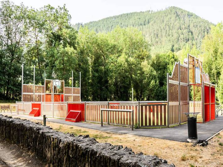 Gîte pour 5 personnes, avec piscine et terrasse à Chanac - 4