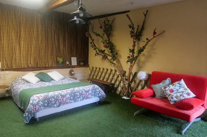 Location de vacances pour 6 personnes, avec jardin et jacuzzi ainsi que terrasse et piscine à Villefranche-d'Albigeois - 4