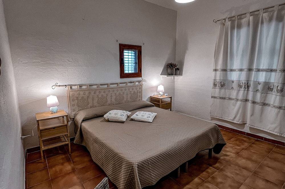 Ganze Wohnung, Klares Haus mit direktem Zugang zum Strand in Arbatax, Tortolì