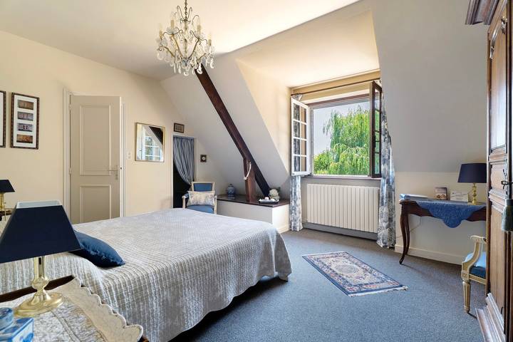 Bed and Breakfast 'La Grande Chambre Bleue' con Giardino in Comune e Wi-Fi in Paramé, Saint-Malo