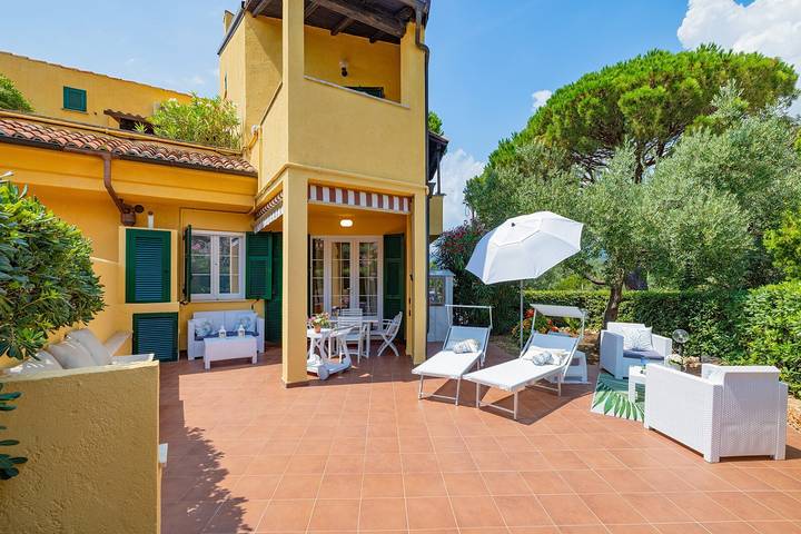 Ferienwohnung für 4 Personen, mit Garten in Finale Ligure Gemeinde