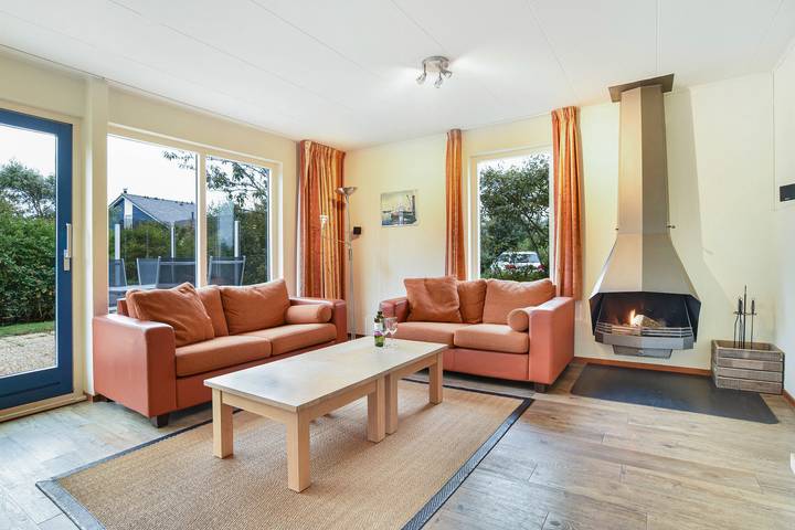 Bungalow para 4 personas, con terraza y balcón/terraza - 1
