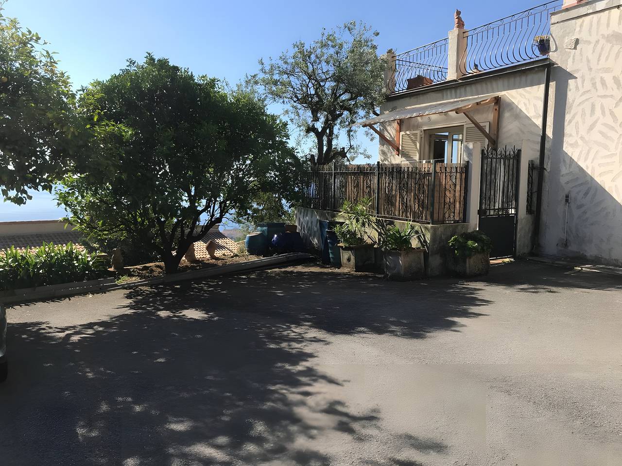 Appartement entier, Appartement 'Chez Christian - La Turbie' avec vue mer, Wi-Fi et climatisation in La Turbie, Côte méditerranéenne (France)