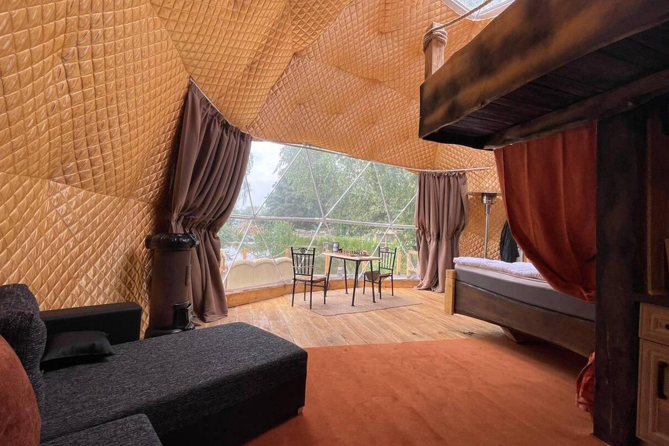 Blockhütte für 6 Personen mit Whirlpool in Böhmische Schweiz
