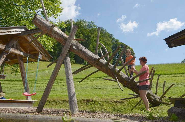Ferienwohnungen Oberthannlehen - Ferienwohnung Nr. 2 für 2-3 Pers., ca. 60 m², 1 Sz, 1 Ki-Sz, Wohnküche in Bischofswiesen, Berchtesgadener Alpen