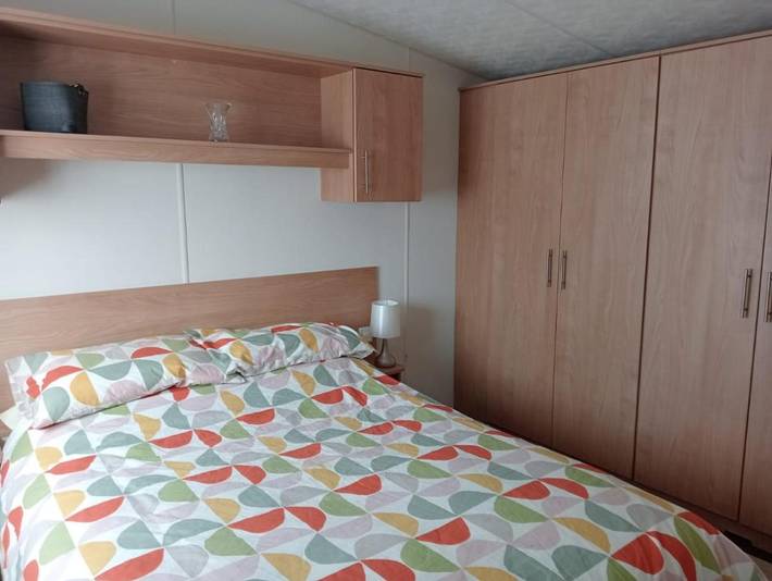 Camping für 6 Personen, mit Balkon und Terrasse sowie Garten und Pool in Roos