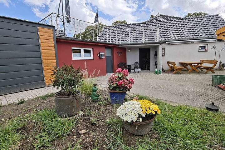 Ferienwohnung für 2 Personen, mit Pool und Balkon sowie Sauna und Garten, mit Haustier in Geldern