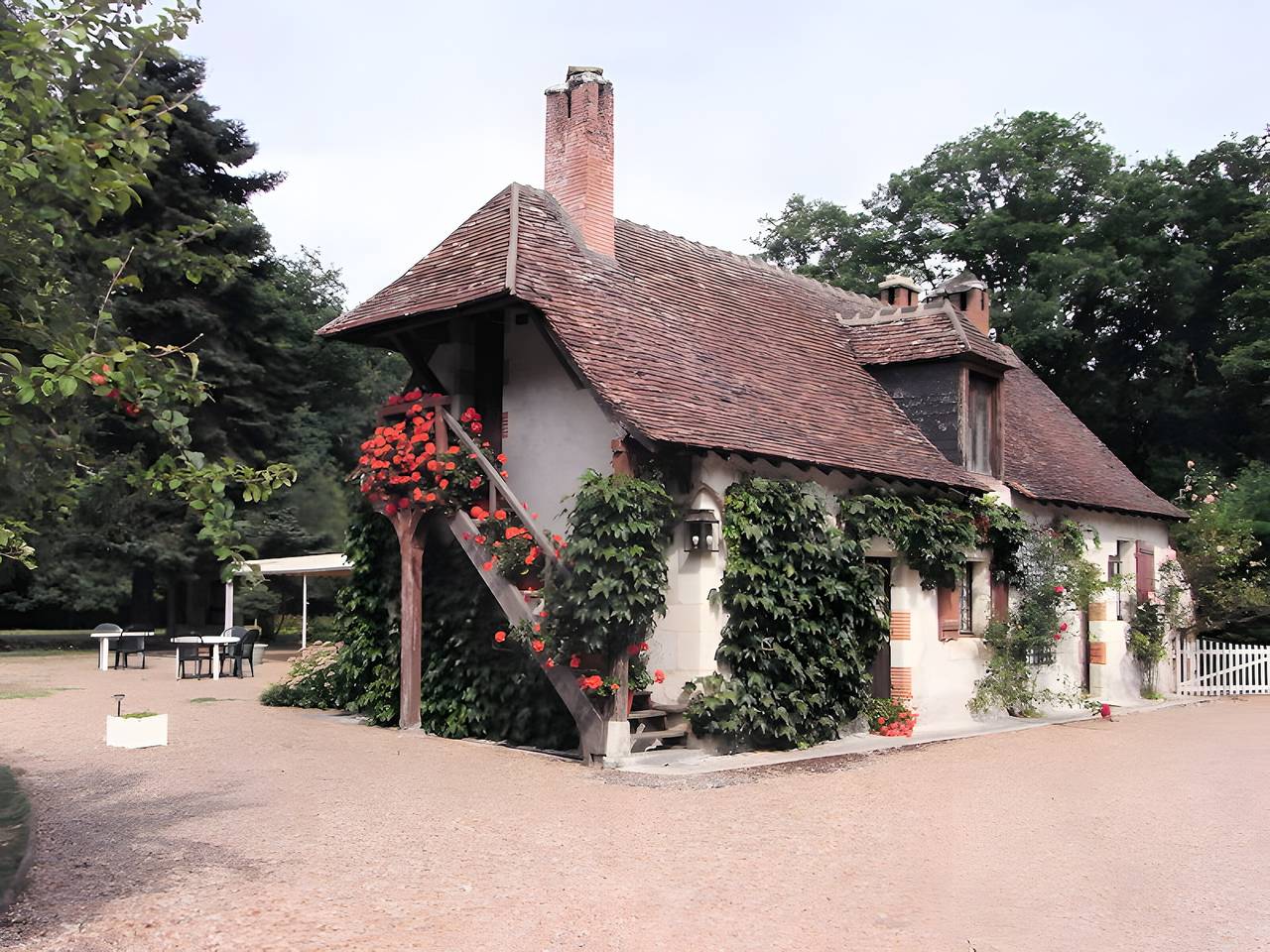 Bed & Breakfast 'Auberge Marcheroux Zimmer Nr. 4' mit Gemeinschaftsgarten und Wlan in Amboise, Tours und Umgebung