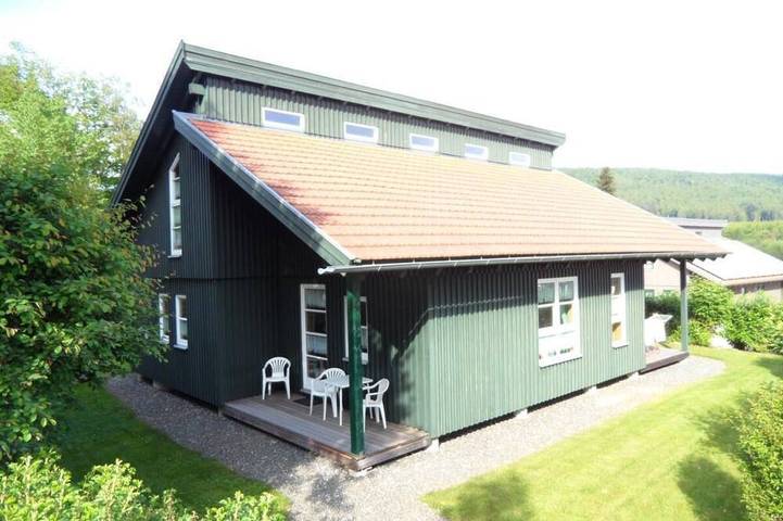 Ferienhaus für 4 Personen, mit Pool und Sauna sowie Garten, mit Haustier in Waldmünchen