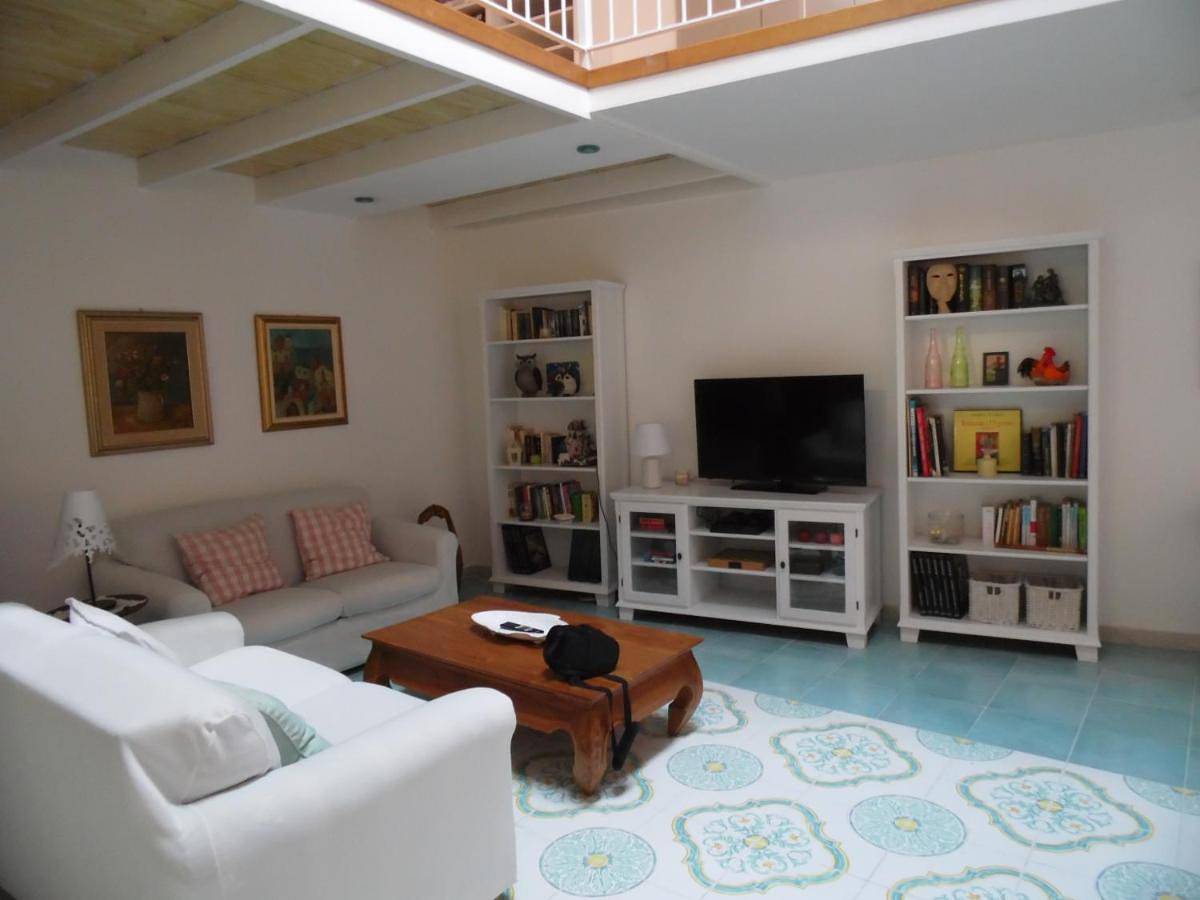 Appartamento intero, A Casa di Monica in Pozzuoli, Napoli e dintorni