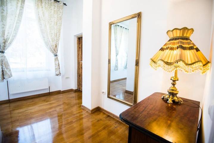 Appartement de vacances pour 4 personnes, avec piscine ainsi que vue et jardin