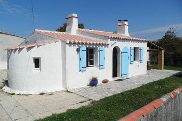Gîte pour 4 personnes, avec jardin et terrasse, animaux acceptés dans Plage De La Bosse L Epine