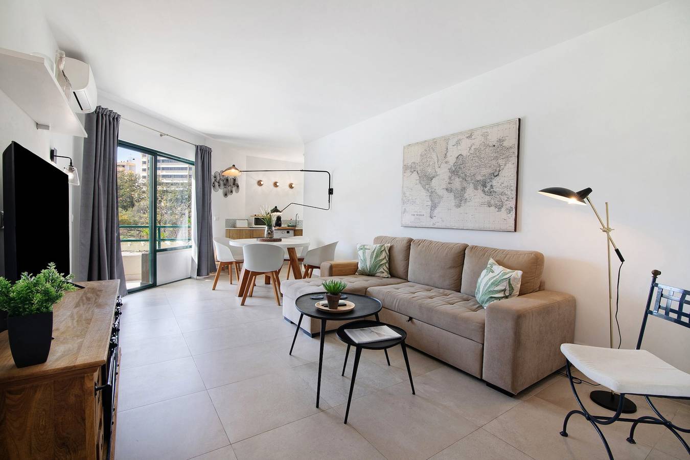 Holiday Home 'Vilamoura - Tália Sea and Sun' with Shared Pool, Wi-Fi & Air Conditioning in Vilamoura, Quarteira