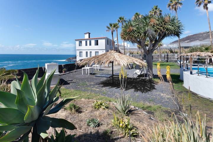 Ganze Wohnung, Apartment 'La Bayana - 1' mit Meerblick, Gemeinschaftspool und Wlan in Puerto Naos, Los Llanos de Aridane