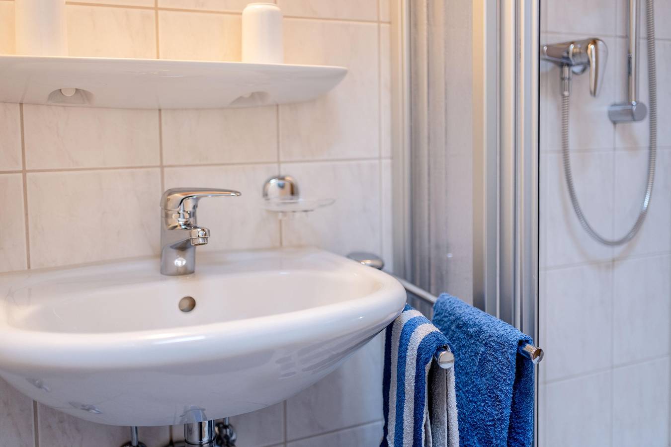 "Enzian" - Ferienwohnung/Wohn-Schlafraum/Dusche,Wc, foto 12