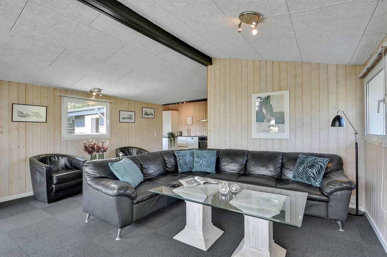 Awesome home in Ringkøbing w/ 4 Bedrooms, Sauna and Wifi in Ringkøbing, Holmsland Klit