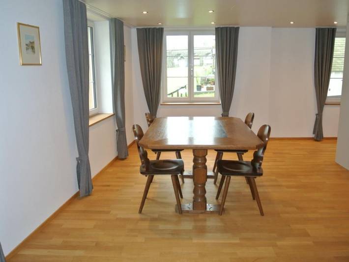Ganze Wohnung, Blaues Haus in Schwende, Zürich Voralpen