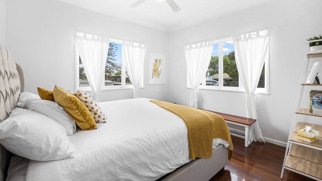 The Blue Beachside Bungalow in Woorim, Brisbane