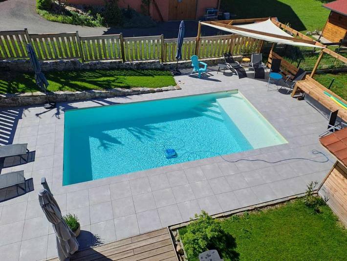 Casa de huéspuedes para 6 personas, con vistas además de piscina y jardín - 1