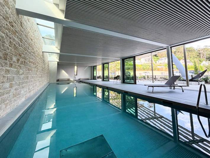 Location de vacances pour 2 personnes, avec piscine ainsi que terrasse et jardin dans Plage Tresmeur - 2