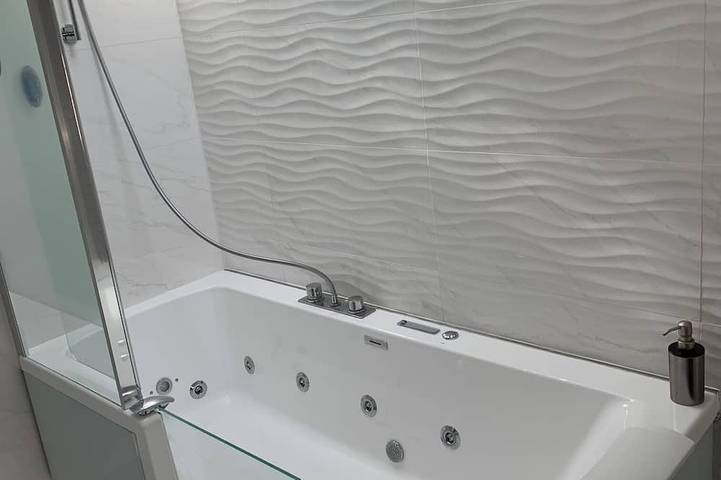 Gîte pour 6 personnes, avec jardin ainsi que balcon et piscine à Contes - 4