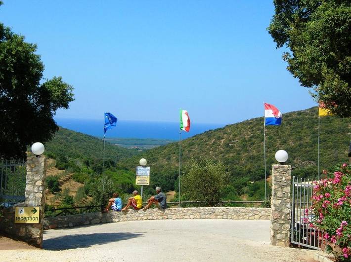 Casa vacanza per 4 persone, con Terrazza e Giardino nonché Piscina e Panorama a Campiglia Marittima