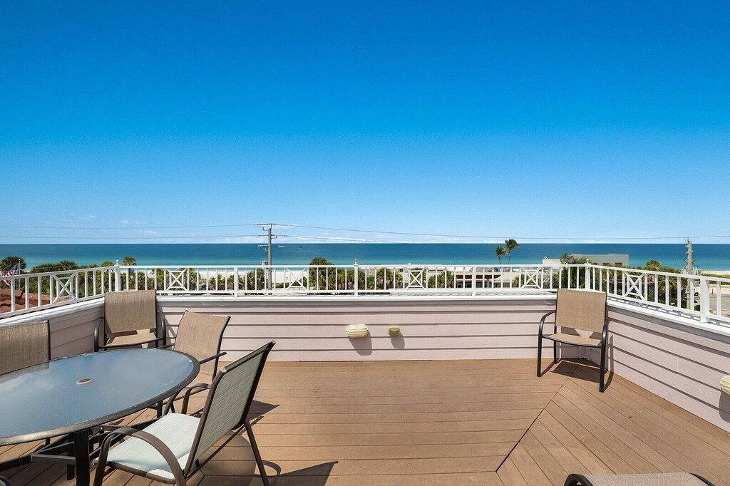 Blue Water Escape von Duncan Real Estate. in Bradenton Beach, Anna Maria Island