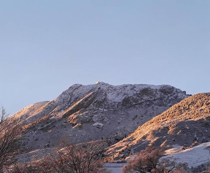 Gîte pour 2 personnes, avec jardin et vue, animaux acceptés à Ribeyret