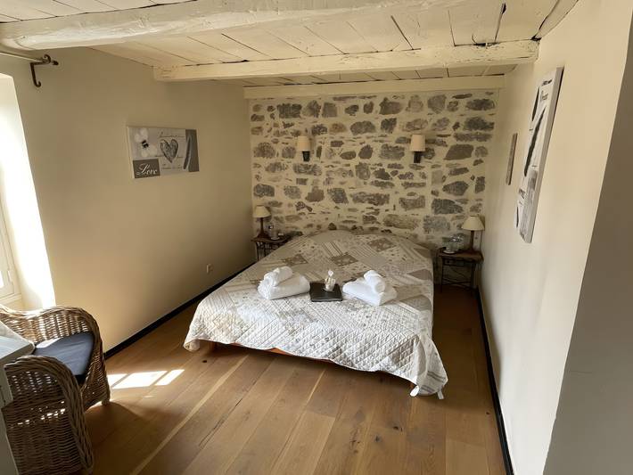 Location de vacances pour 2 personnes, avec jacuzzi et jardin à Saint-Alban-Auriolles