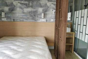 Camping pour 6 Personnes dans Roquebrune-sur-Argens, Région de Draguignan, Photo 1