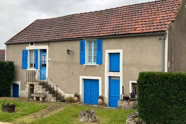Location de vacances pour 3 personnes, avec jardin à Massangis