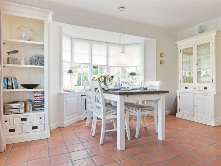 Ganze Ferienwohnung, Malvenhüs, Cape Cod, App. 4 - Bestlage zwischen Dünen und Dorfteich. Mit eigenem Gärtchen. in Nordfriesische Inseln (Schleswig-Holstein) (Schleswig-Holstein), Wenningstedt