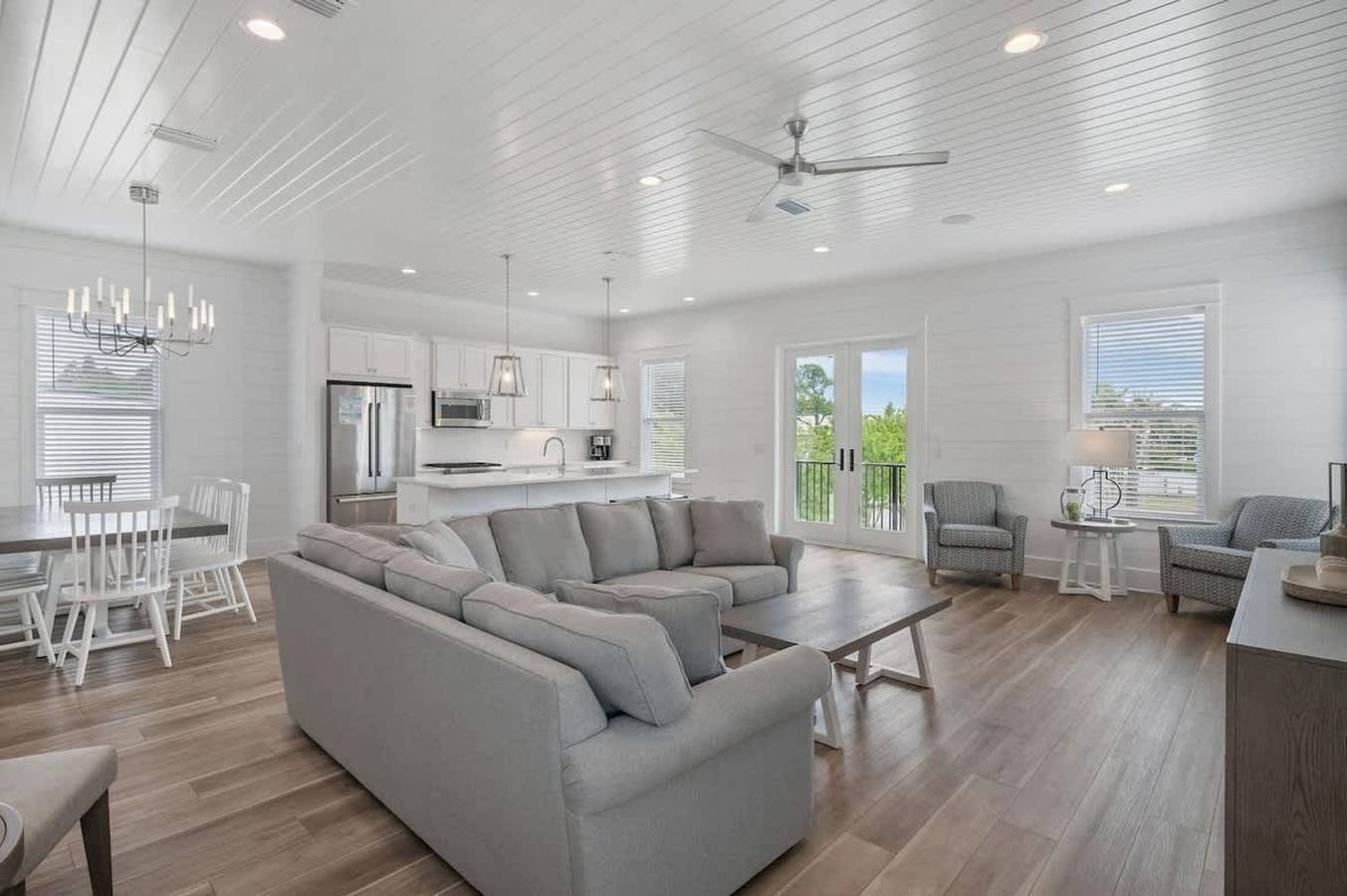 Modern Family 7Br w Private Pool and Patio in Miramar Beach, Emerald Coast