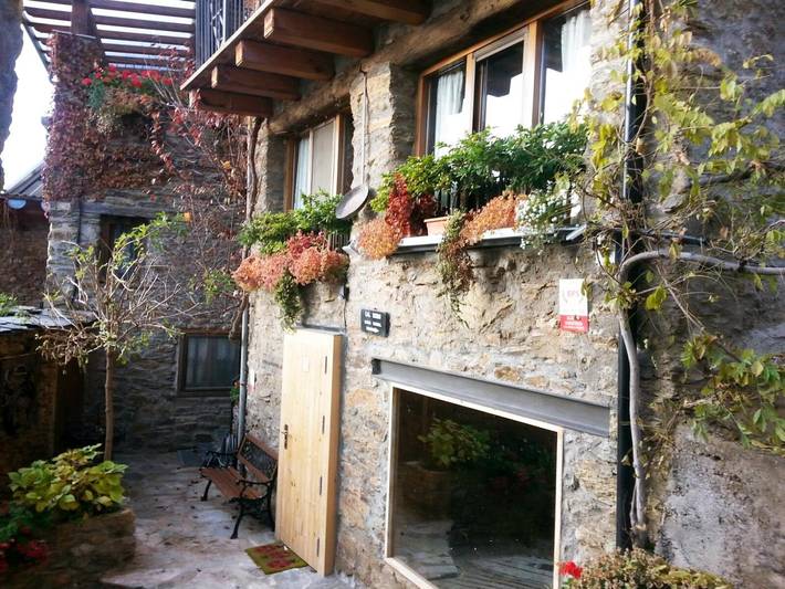 Casa rural para 2 personas, con Jardín y Piscina en Alto Urgel