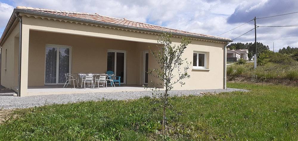 Gîte pour 6 personnes, avec terrasse