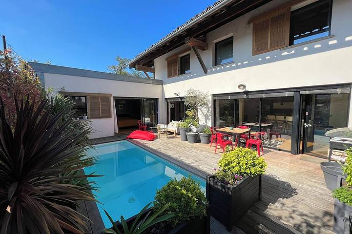 Ferienhaus für 8 Personen, mit Pool