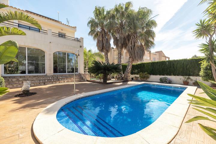 Chalet para 6 personas, con jardín, Se admiten mascotas en Tierras del Ebro - 2
